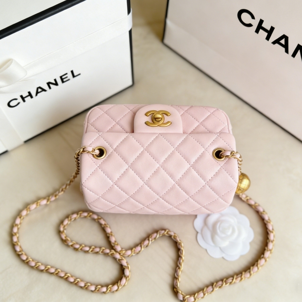 <AUTHENTIC>Chanel Mini Classic Flap Bagwith Pearl in Pink - Picture 6 of 6